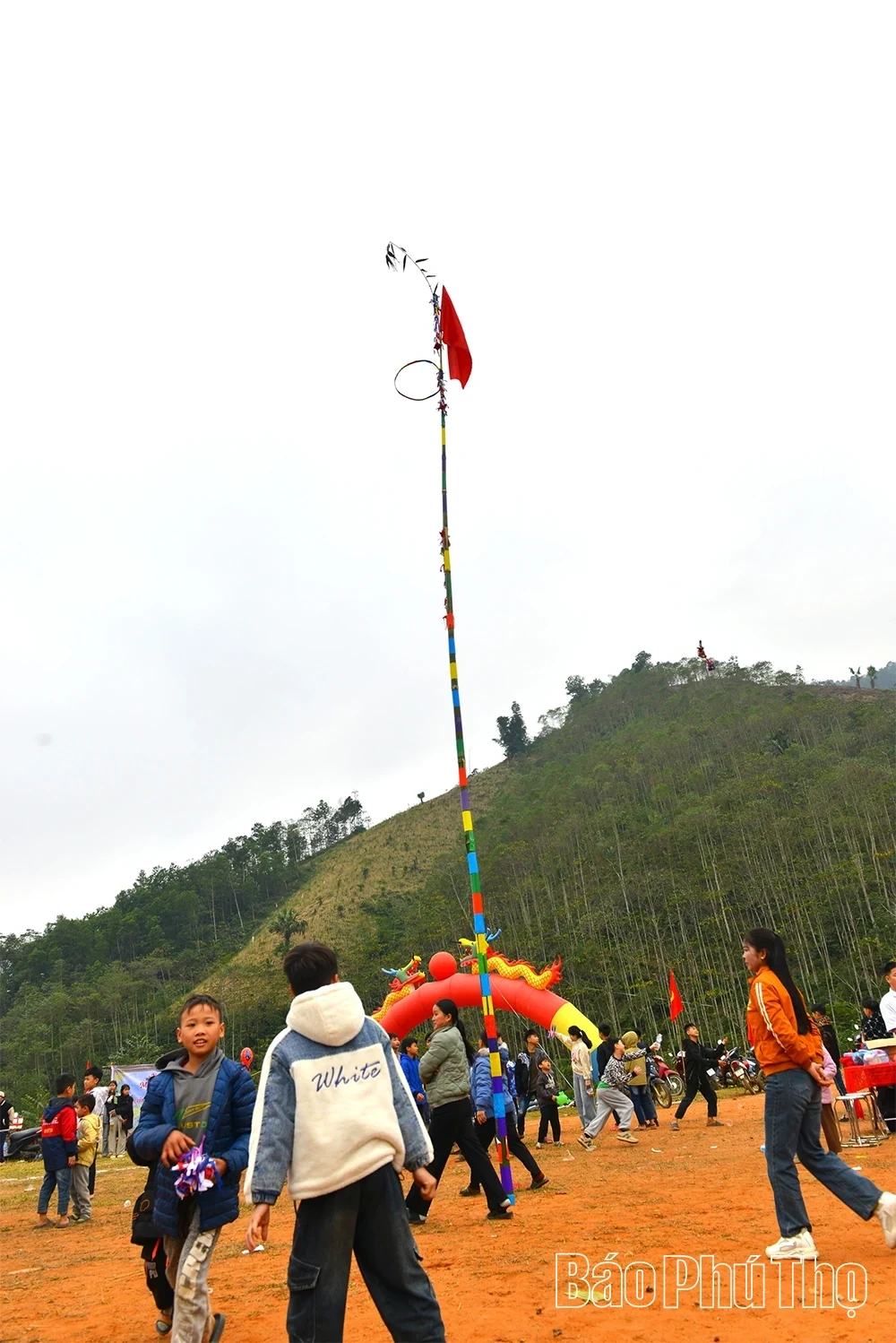 Distinctive Culture of the Tay People: Strengthening Community in Cao Son Commune