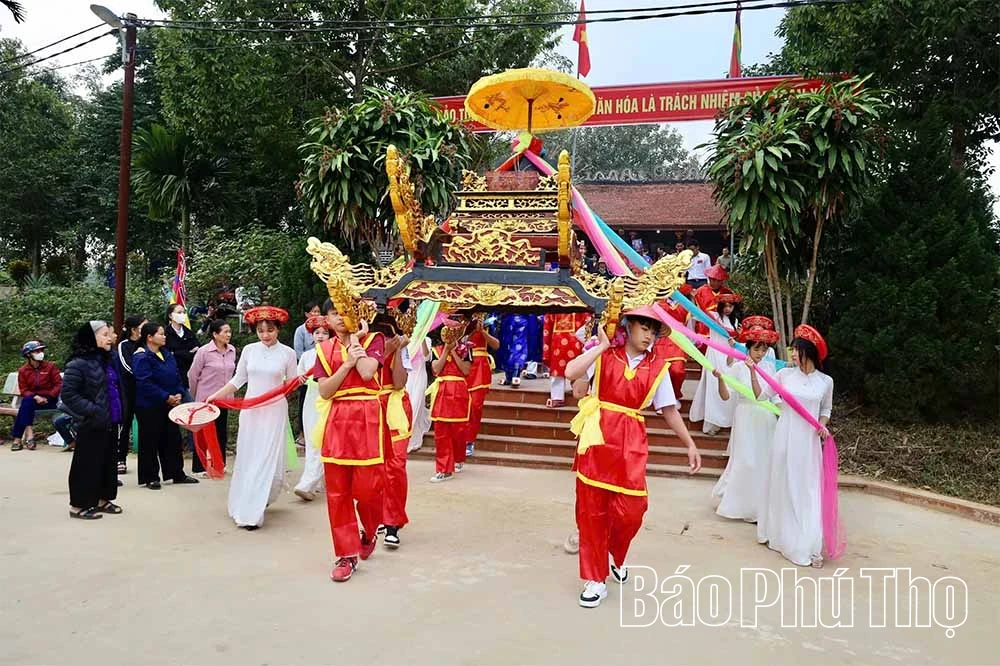The Prayer Ceremony at Phuc Co Communal House, Minh Hoa Commune