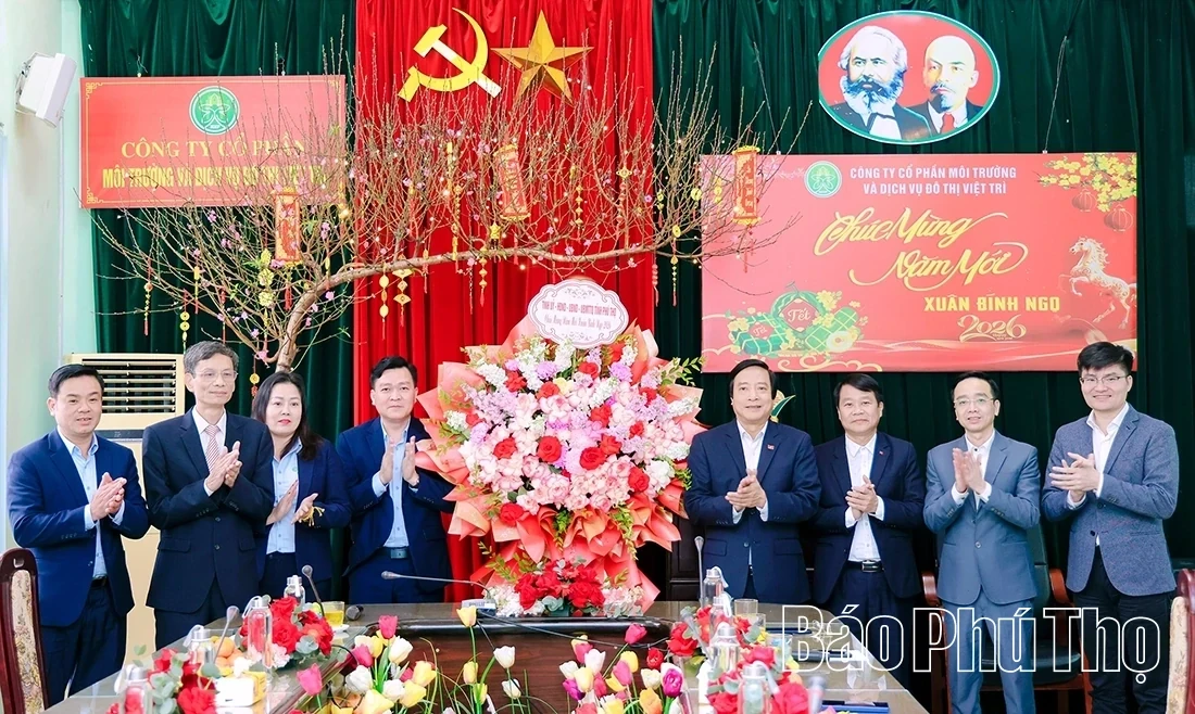 Provincial Party Deputy Secretary Nguyen Manh Son Visits and Extends New Year Greetings to Local Businesses