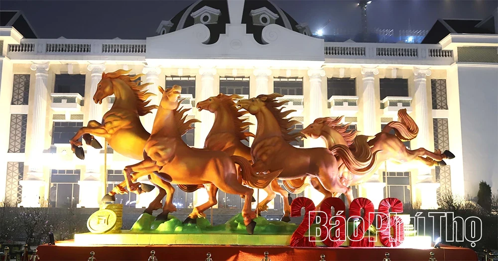 Mascots Welcome the Year of the Horse 