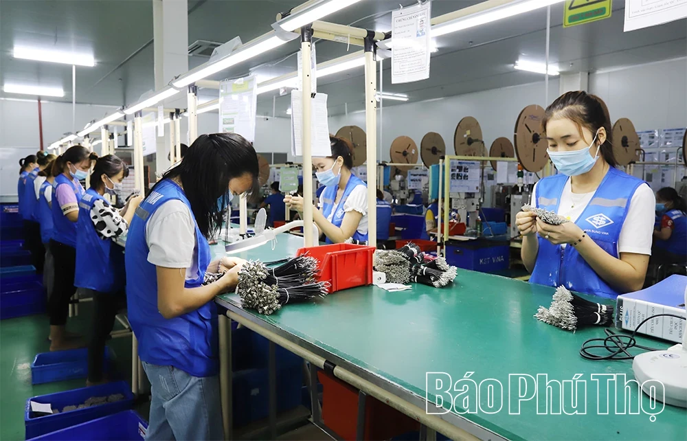 Information Technology Industry Asserts Dominance in Industrial Structure