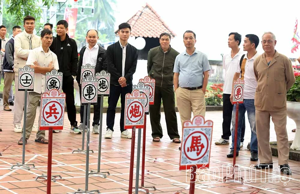 Joyful Spring Festivals with Traditional Folk Games