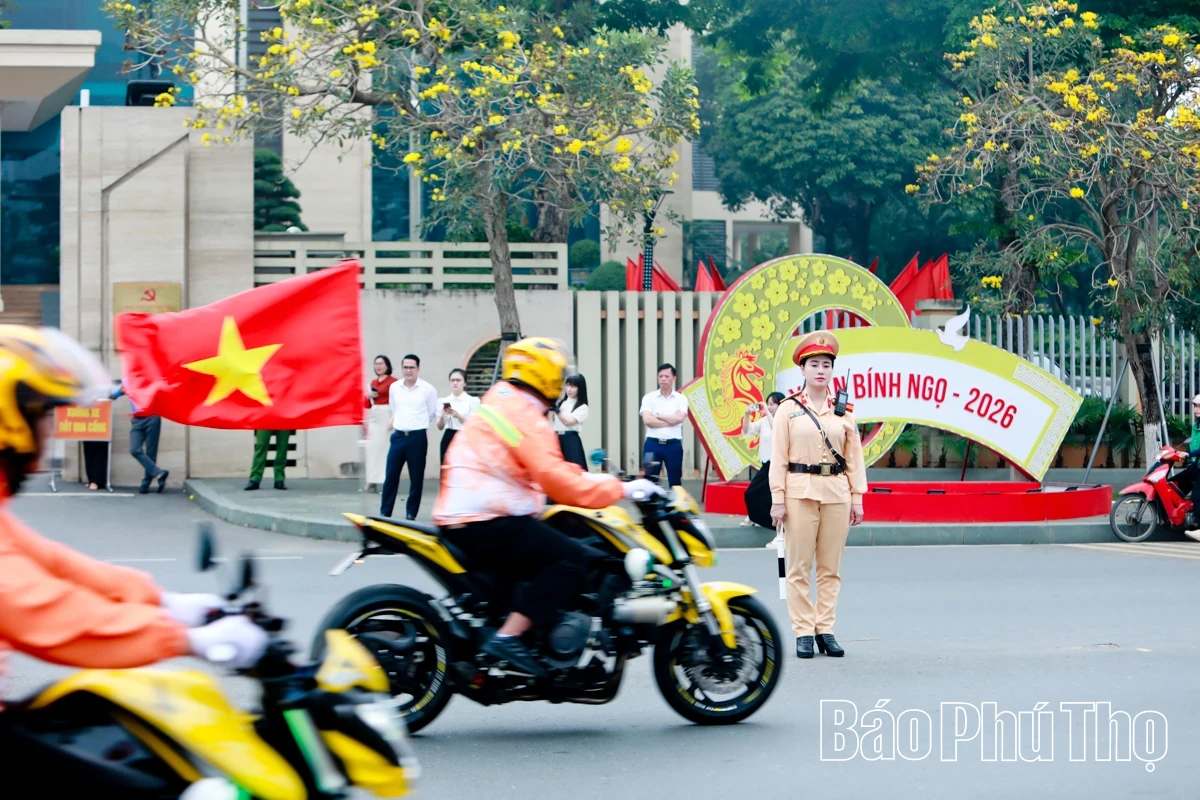 Fiery Racetrack on the Journey 