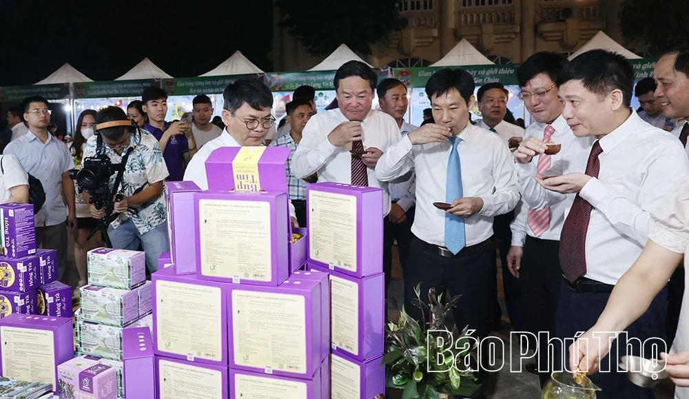Promoting Signature Products of the Ancestral Land at the Hung Kings Festival