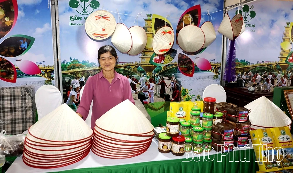 Promoting Signature Products of the Ancestral Land at the Hung Kings Festival
