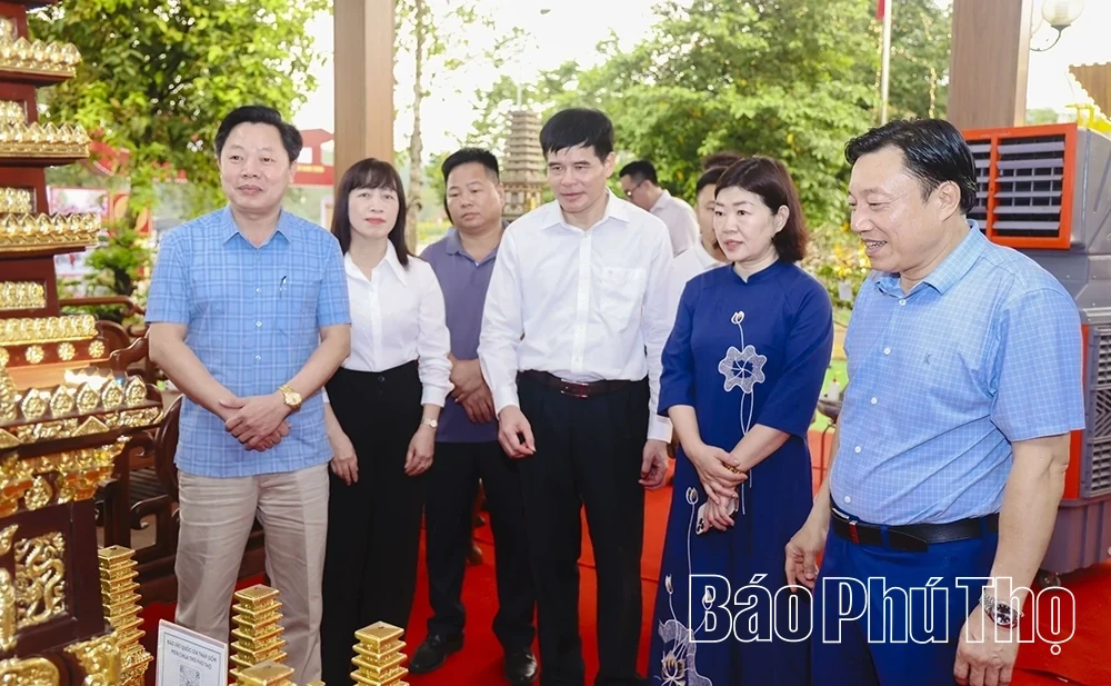 Inspecting Preparations for the 2026 Hung Kings Commemoration and Hung Temple Festival