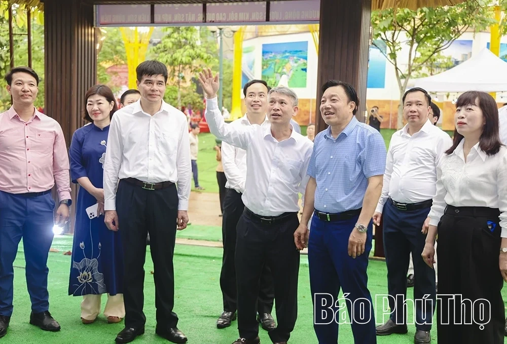Inspecting Preparations for the 2026 Hung Kings Commemoration and Hung Temple Festival