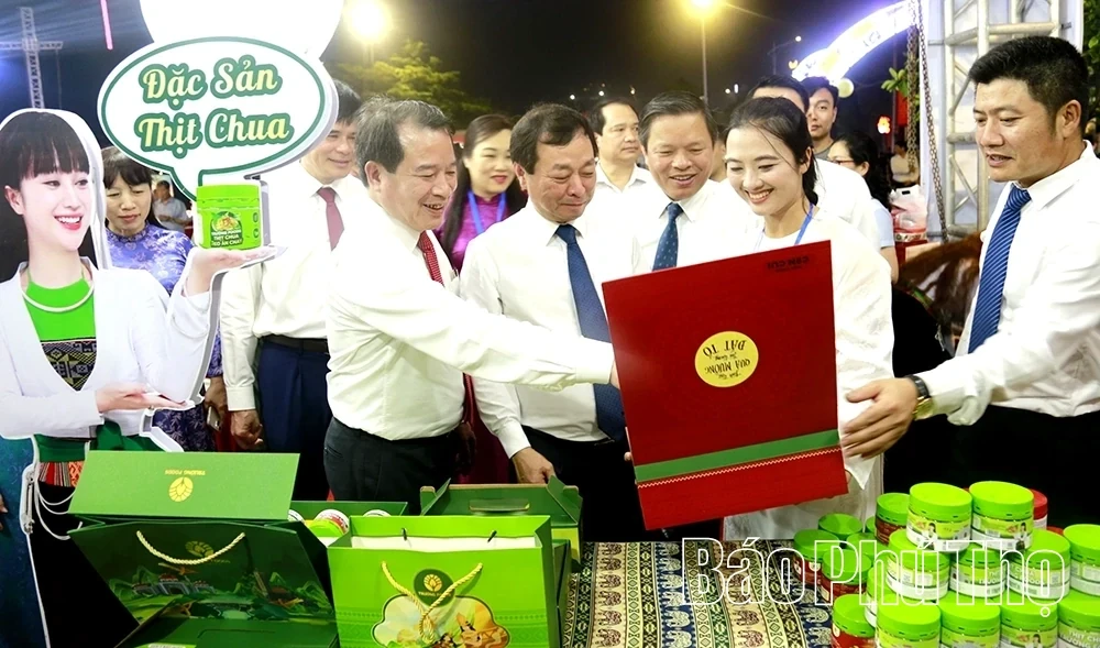 Opening of Colors of Ancestral Land Tourism Program and 2026 Phu Tho Tourism Stimulus Launch