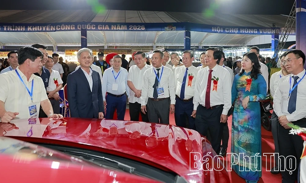 Opening of the 2026 Hung Vuong Trade Fair