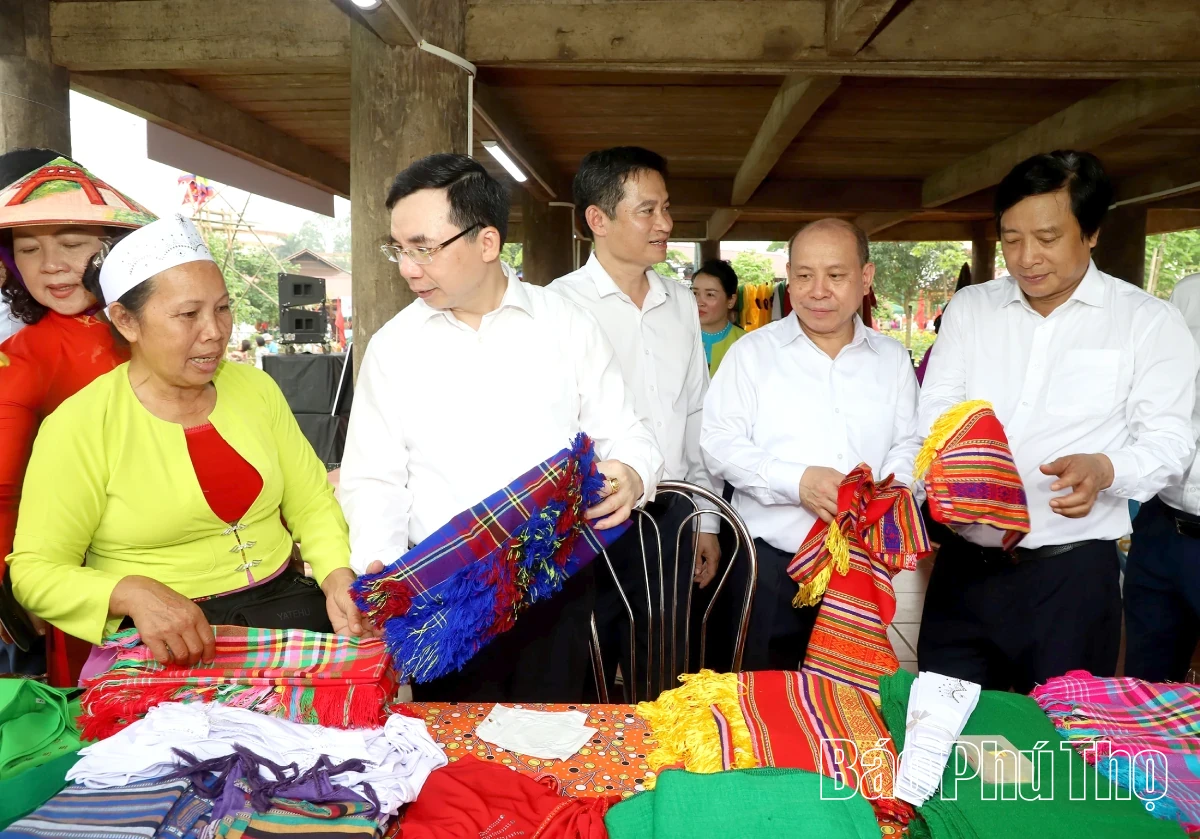 Provincial leaders visit and encourage units participating in the 2026 Cultural Camp