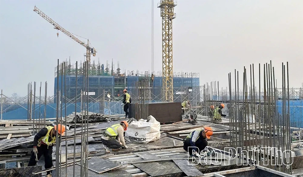 April on Key Construction Projects