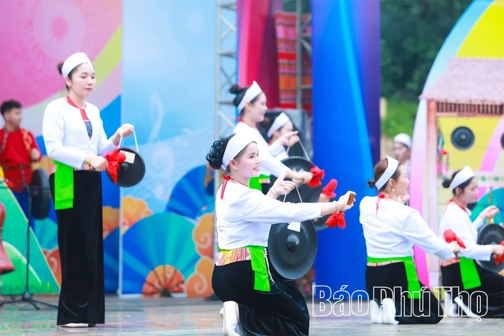 Hung Kings Commemoration – Ancestral Land Culture and Tourism Week: A Convergence of Vietnamese Cultural Essence