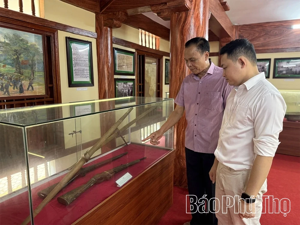 Keeping the Flame Alive: Preserving Muong Ethnic Culture in Dai Dong