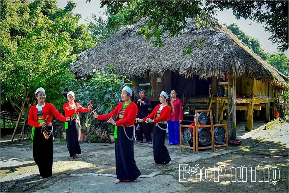 Awakening the Tourism Potential of the Muong Region