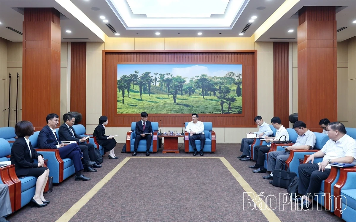 Provincial Peoples Committee Chairman Tran Duy Dong Directs Resolution of Obstacles for Toyota Boshoku Hanoi