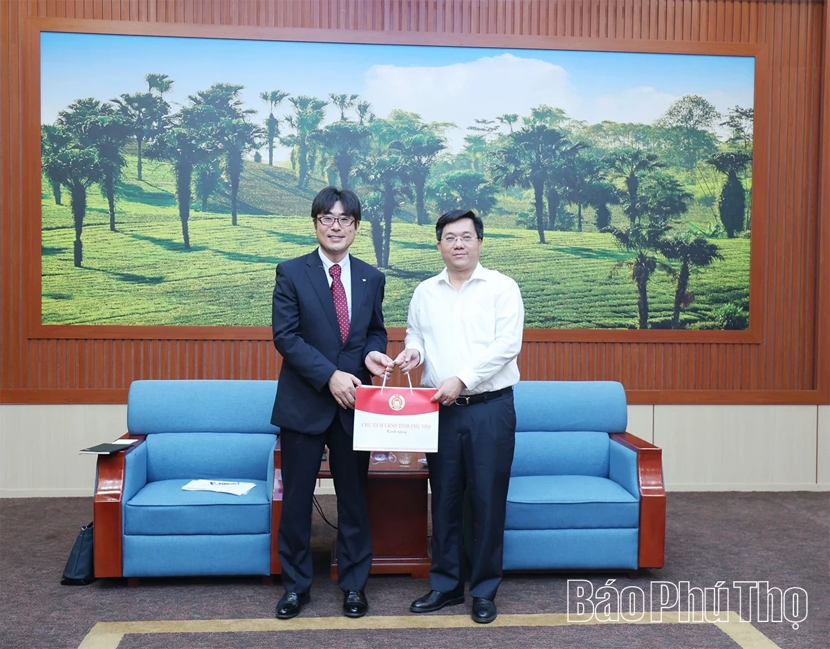 Provincial Peoples Committee Chairman Tran Duy Dong Directs Resolution of Obstacles for Toyota Boshoku Hanoi