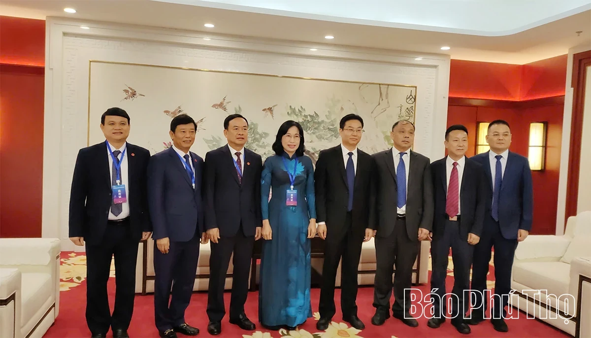 Phu Tho Provincial Delegation Visits and Holds Working Sessions in Bozhou City and Pacific Construction Group in Shanghai (China)
