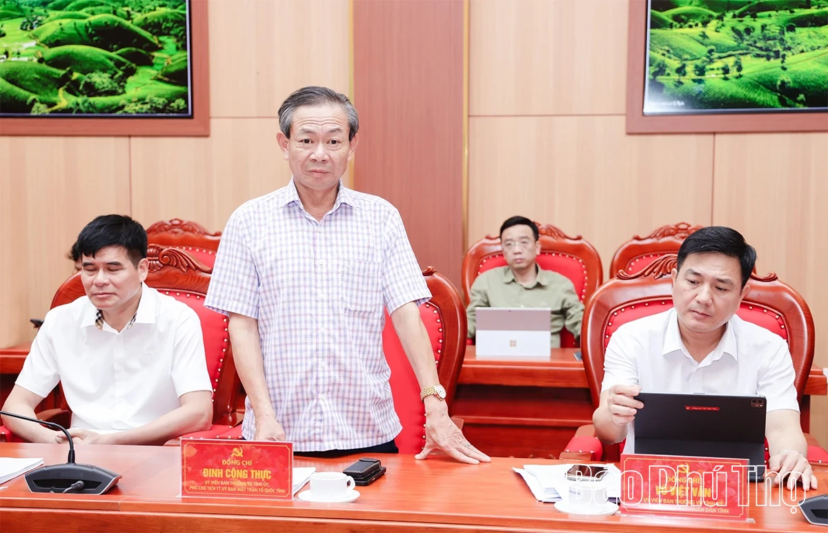 Provincial Party Standing Committee Reviews Key Socio-Economic Development Policies