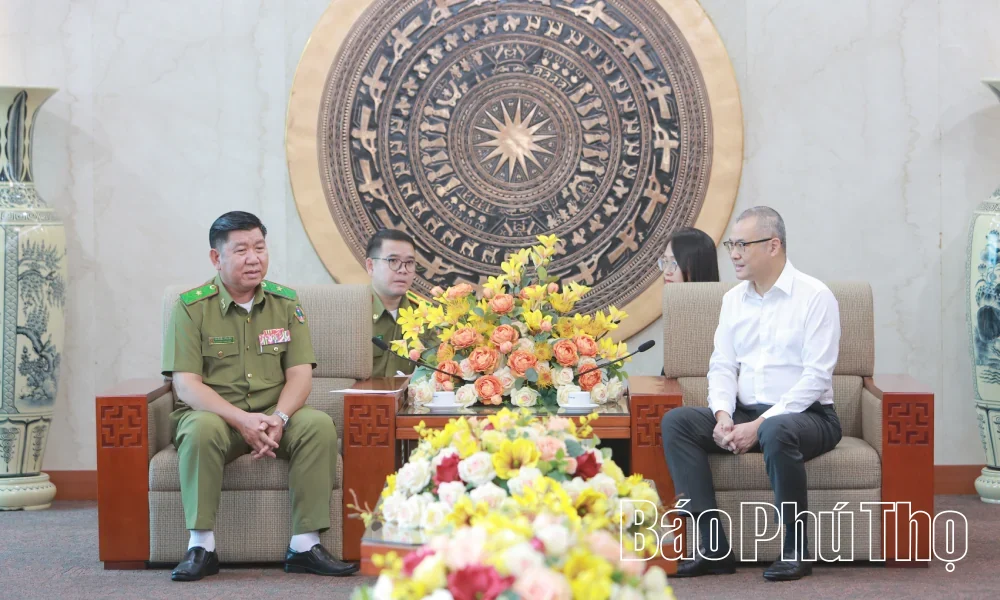 Strengthen Friendship and Cooperation Between Phu Tho and Luang Namtha