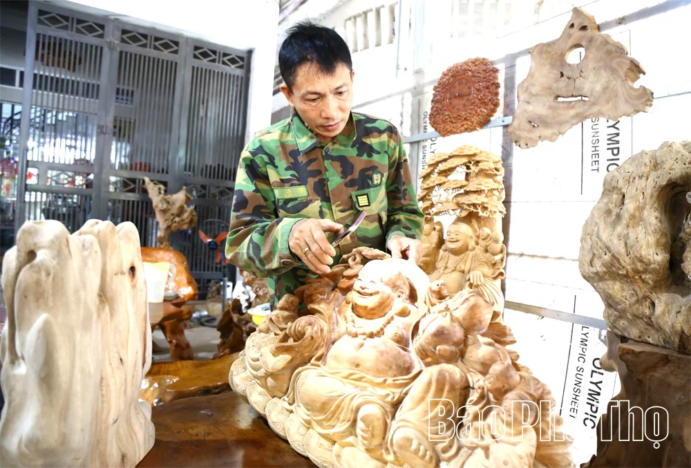 The Unique Craft of Driftwood Sculpting