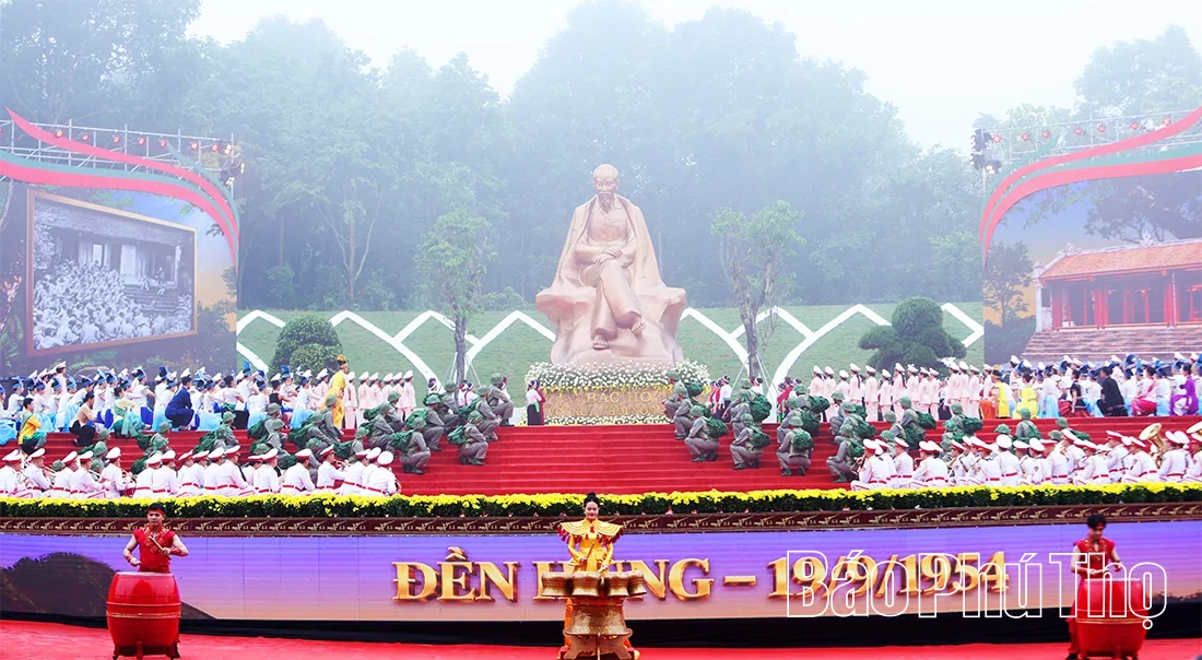 Celebrating the 72nd Anniversary of Uncle Hos Visit to Hung Kings Temple and the Inauguration of the Monument Uncle Ho with the National Festival