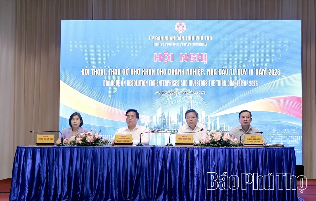 Dialogue, Resolving Difficulties, and Accompanying Enterprises Toward Development