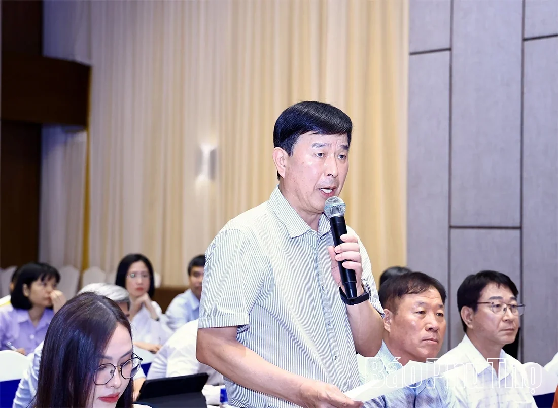 Dialogue, Resolving Difficulties, and Accompanying Enterprises Toward Development