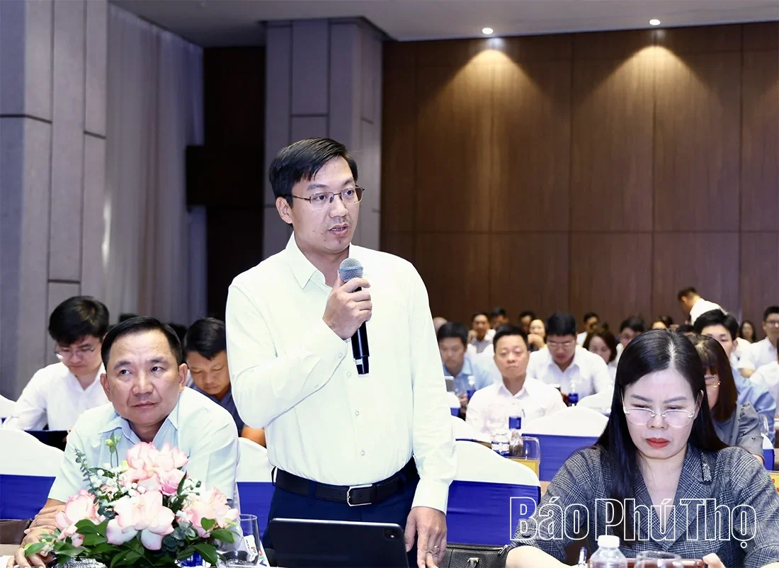 Dialogue, Resolving Difficulties, and Accompanying Enterprises Toward Development