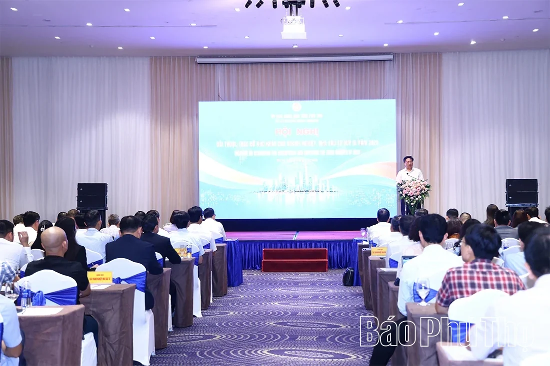 Dialogue, Resolving Difficulties, and Accompanying Enterprises Toward Development