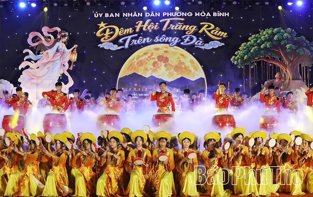 Exciting Full Moon Festival Night on the Da River