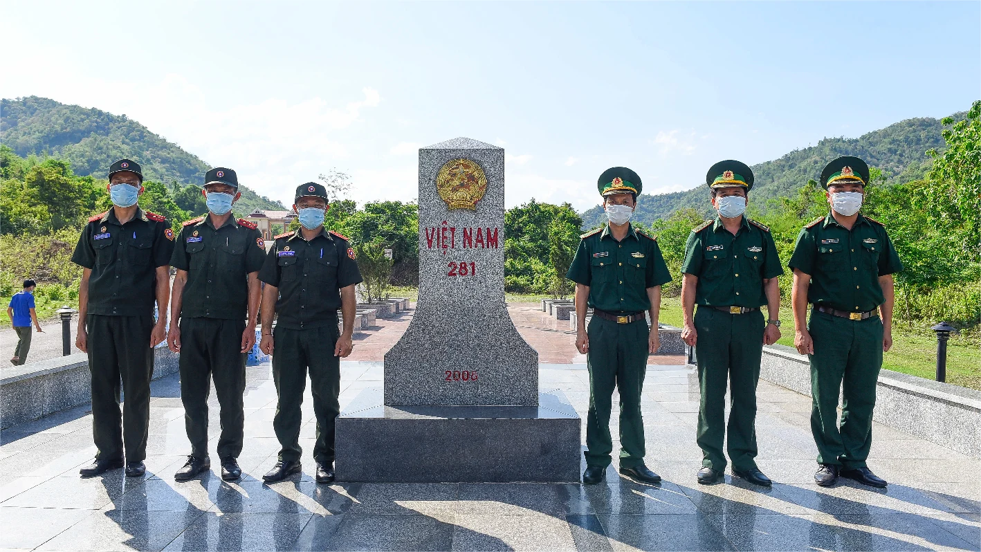 [E-Magazine] - Đã có những hy sinh khó nói hết bằng lời...