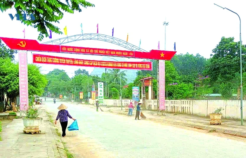 Về thăm Lâm Chính