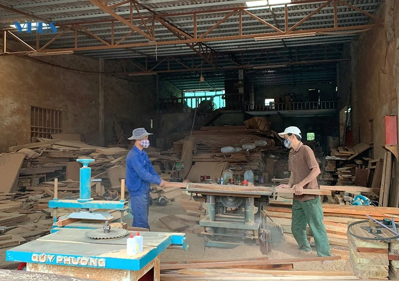 Làng nghề mộc những ngày cuối năm