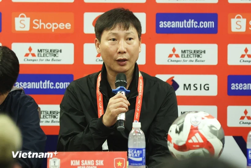 HLV Kim Sang-sik: Chung kết AFF Cup mới chỉ là khởi đầu với Đội tuyển Việt Nam