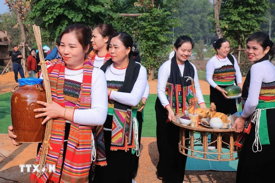 Tái hiện Lễ mừng cơm mới của đồng bào Thái ở Thanh Hóa