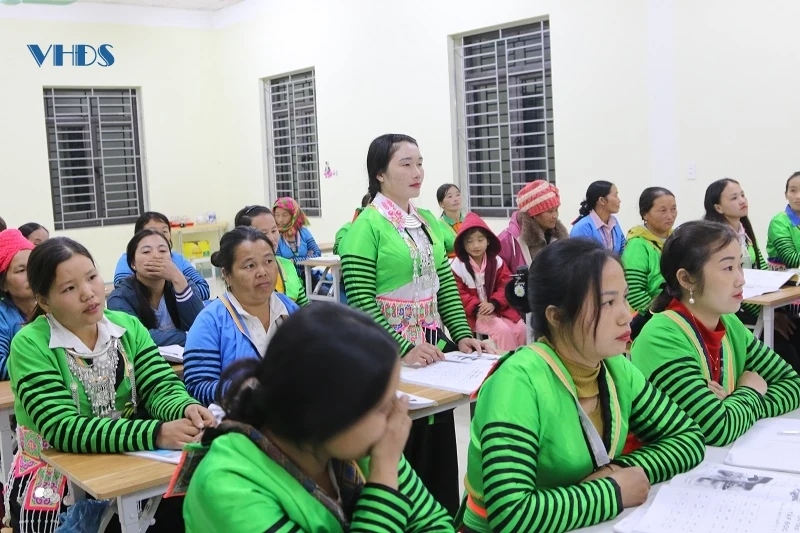 Lớp học xóa mù nơi biên giới 