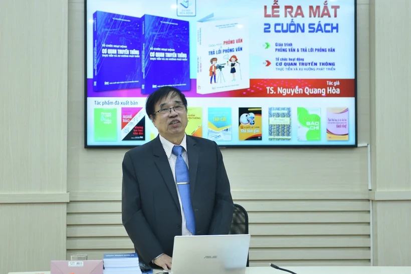 Tiến sỹ Nguyễn Quang Hòa công bố 2 cuốn sách về báo chí và truyền thông