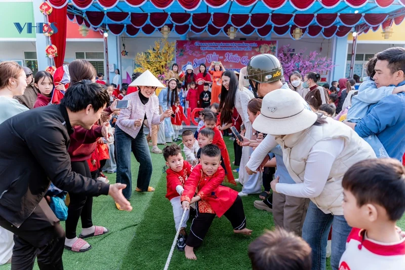 Rộn ràng không khí “Tết đến Xuân về” trong trường học