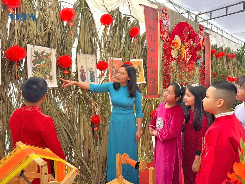 Rộn ràng không khí “Tết đến Xuân về” trong trường học