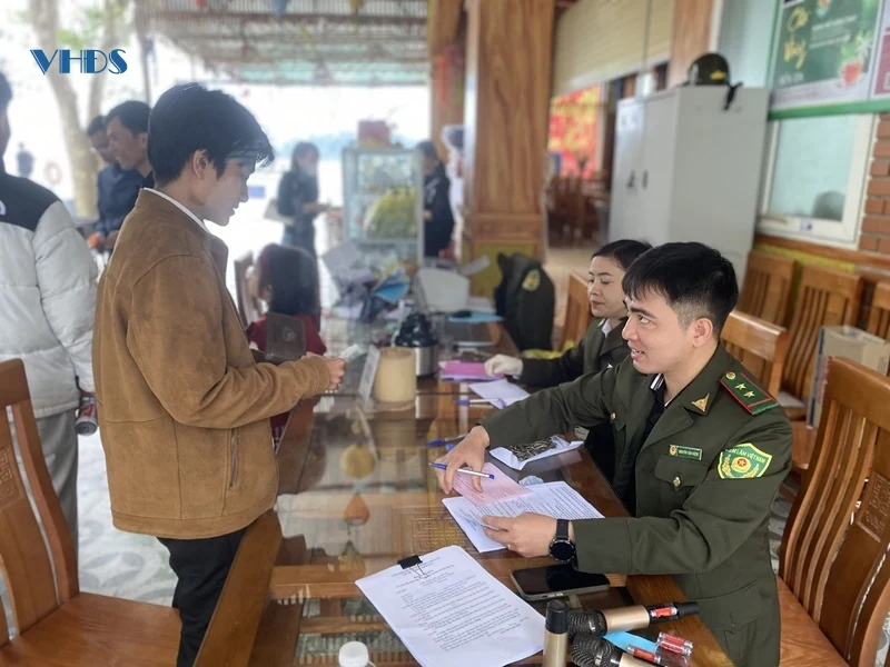 Bến En xanh - một ngày xuân