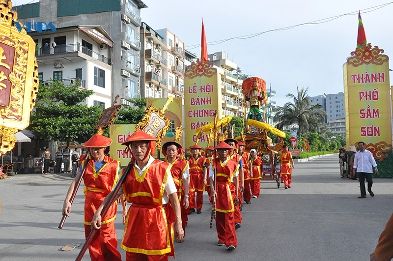 Rộn ràng lễ hội mùa xuân