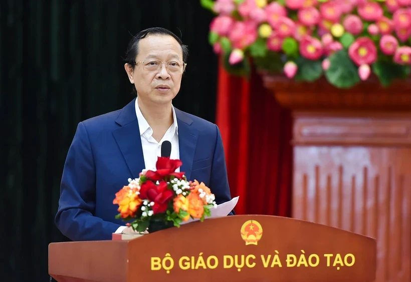 Thứ trưởng Bộ GD-ĐT: Hướng tới các trường không học thêm, dạy thêm