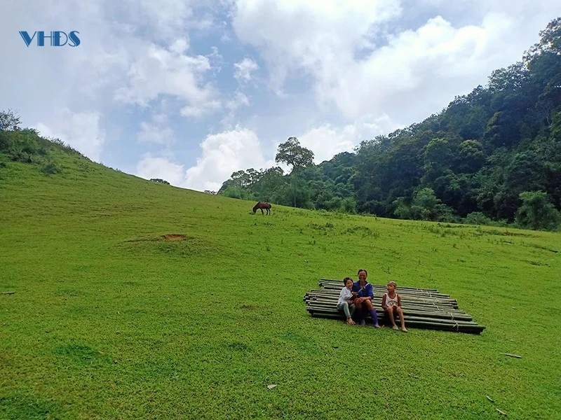 Miền xa không còn xa nữa
