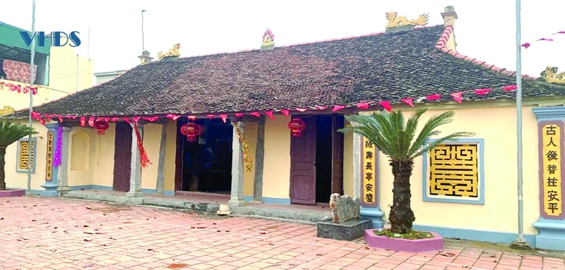 Đất làng Yên Thôn