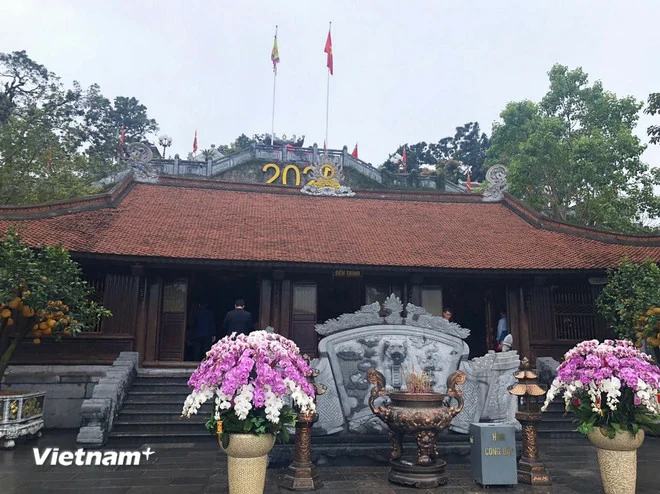 Đền Cửa Ông - Điểm đến tâm linh hơn 700 năm tuổi bên Vịnh Bái Tử Long