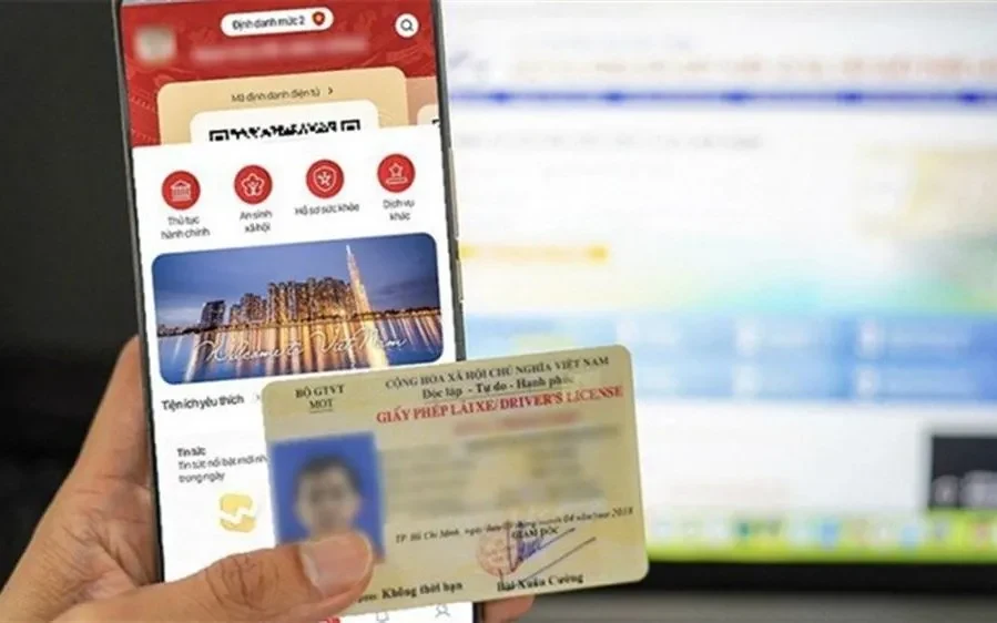 Người dân được nộp hồ sơ cấp đổi giấy phép lái xe tại Công an xã, phường