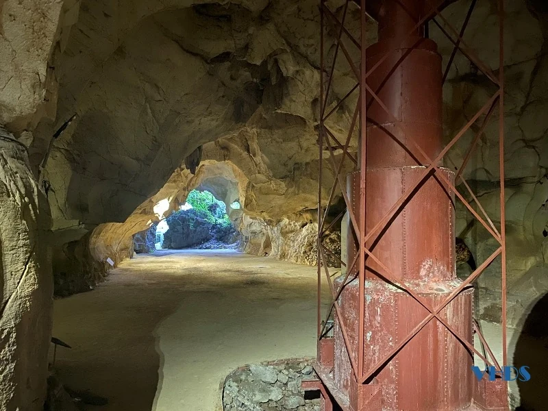 Non nước Đồng Mười