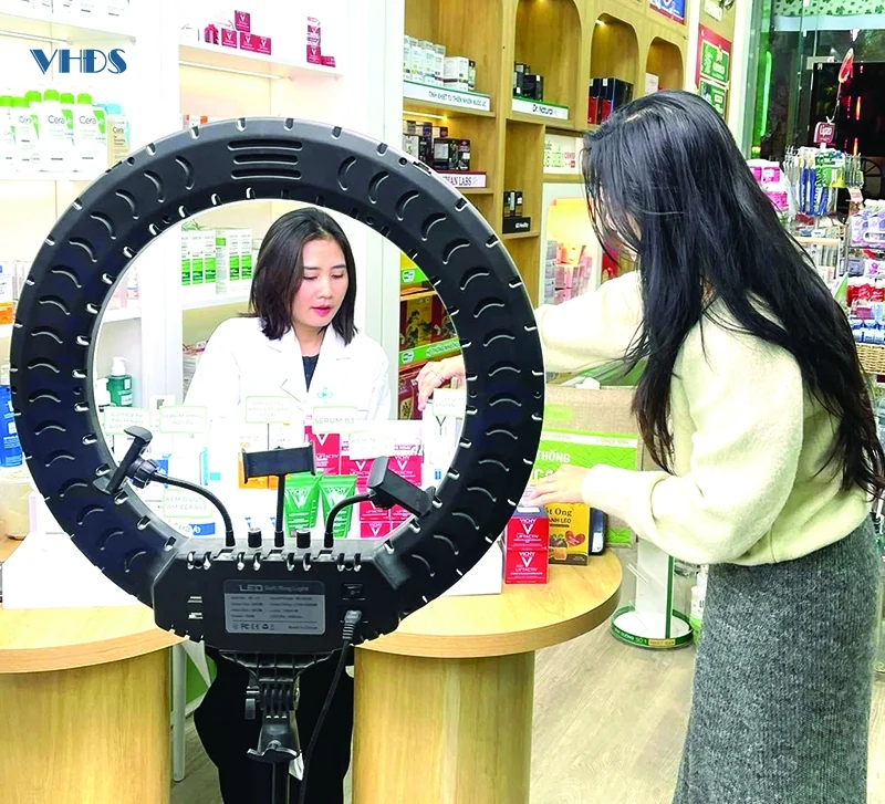 Thương mại điện tử thúc đẩy tăng trưởng thị trường bán buôn, bán lẻ