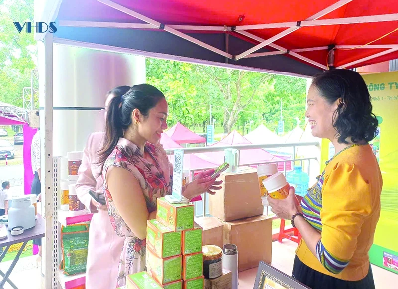 Thương mại điện tử thúc đẩy tăng trưởng thị trường bán buôn, bán lẻ