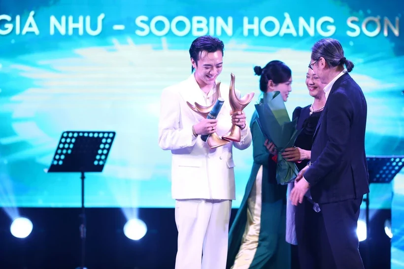 Giải thưởng Cống hiến năm 2025: Soobin lập cú hat-trick ngoạn mục